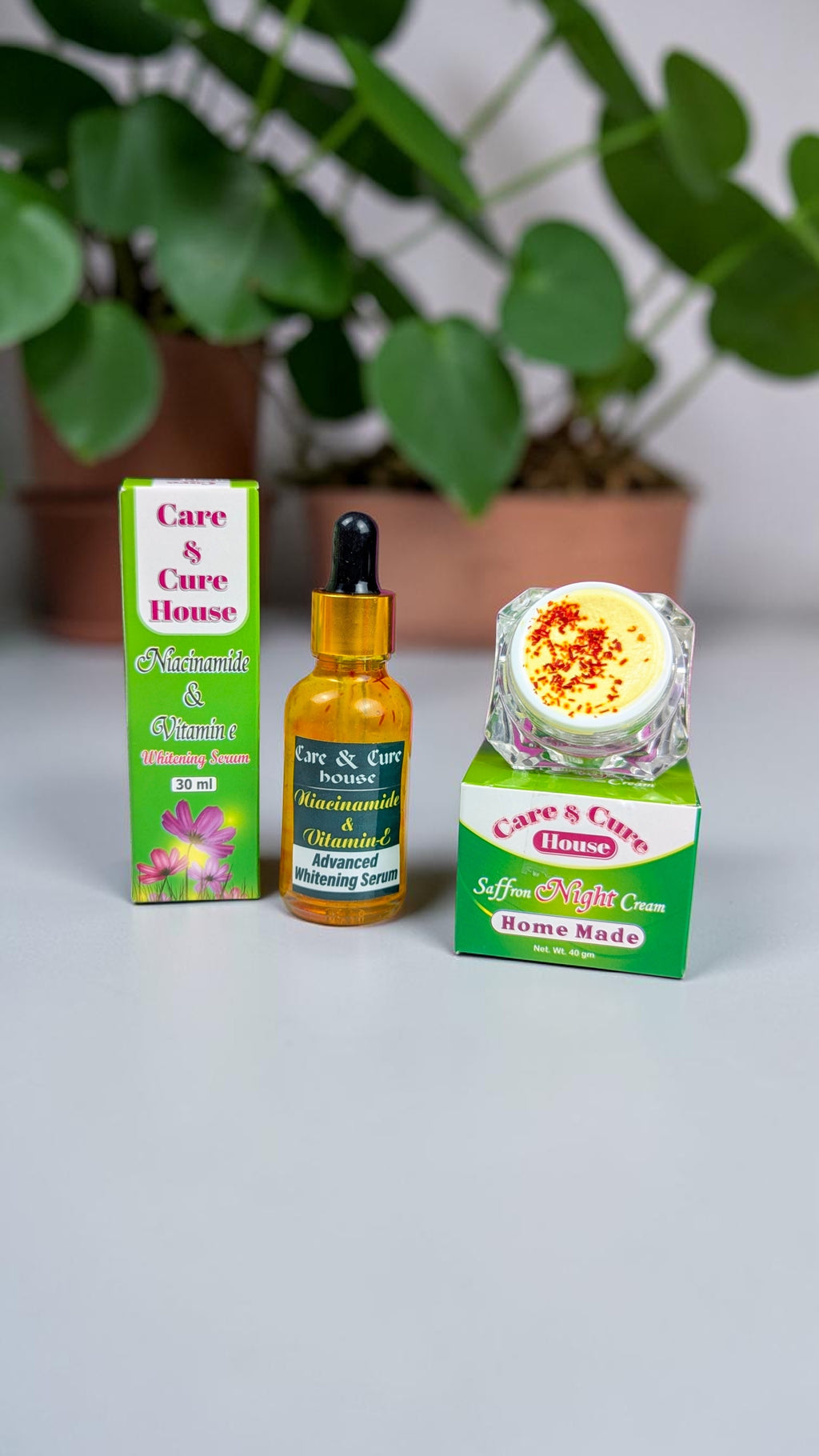 Saffron Whitening Serum & Saffron Night Cream Combo